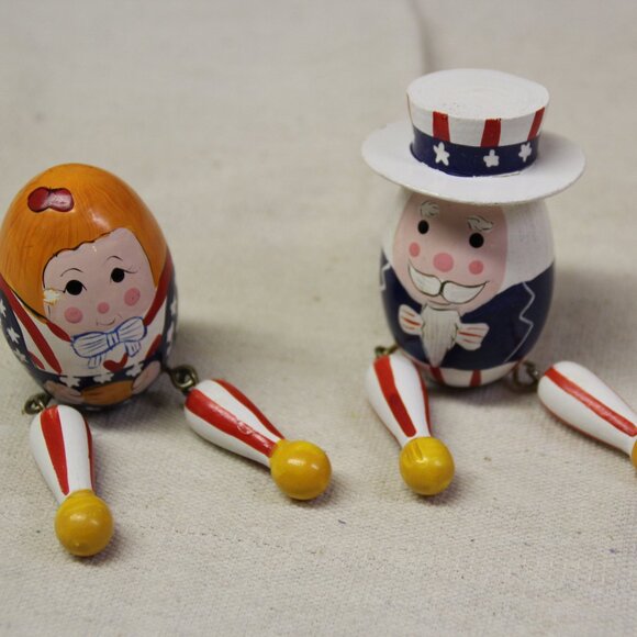 Vintage Egg Shelf Sitter Patriotic USA Wooden Hand Painted 4th of July Memorial - Picture 1 of 6
